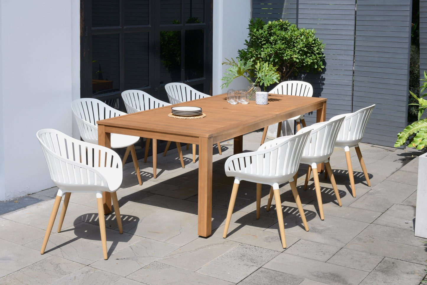 Comedor de Exterior Mykonos con 8 Sillas de Madera con Acabado de Teca