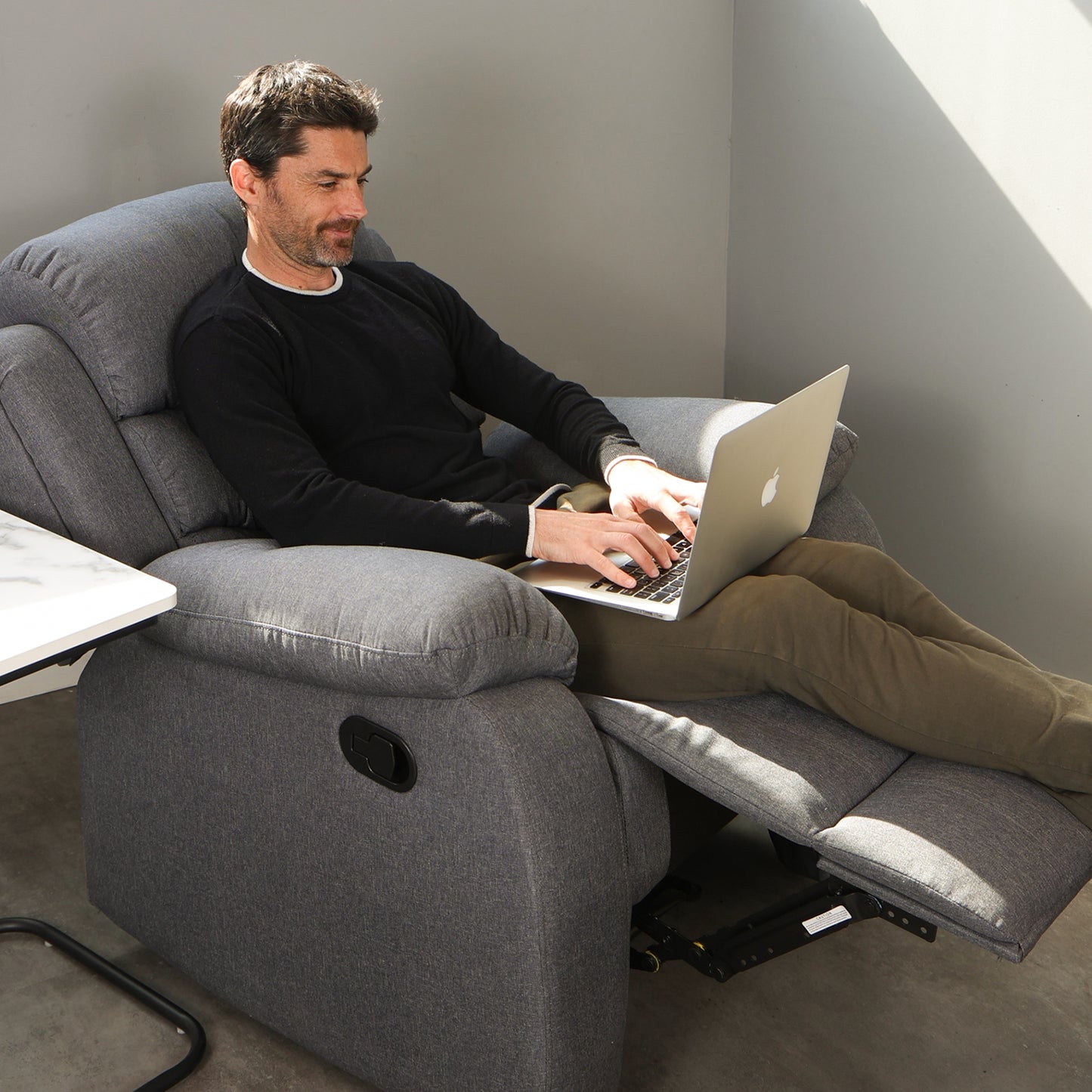 Sillon Reposet Reclinable Individual Tapizado en Simil Cuero