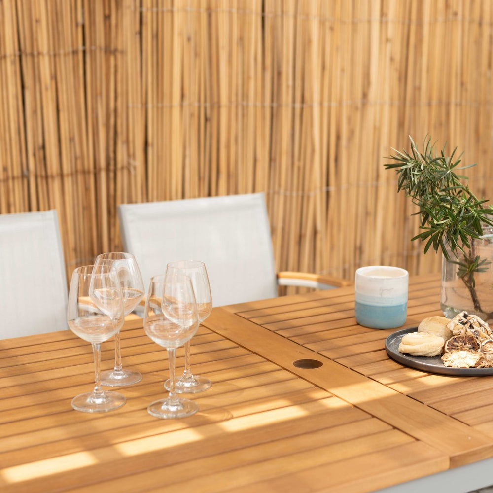 
                      
                        Mesa de Exterior Barcelona 140 de Madera
                      
                    