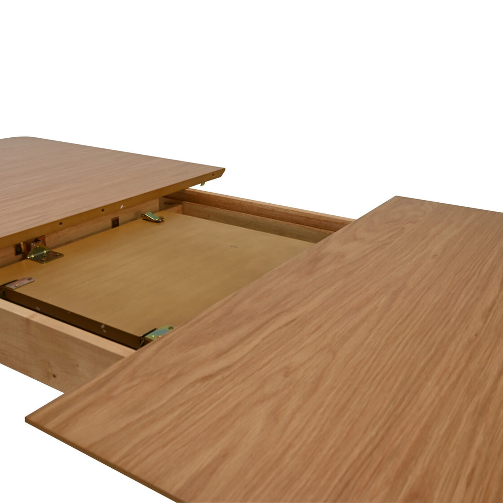 
                      
                        Juego de Comedor Extensible Verona de Madera con 4 Sillas
                      
                    